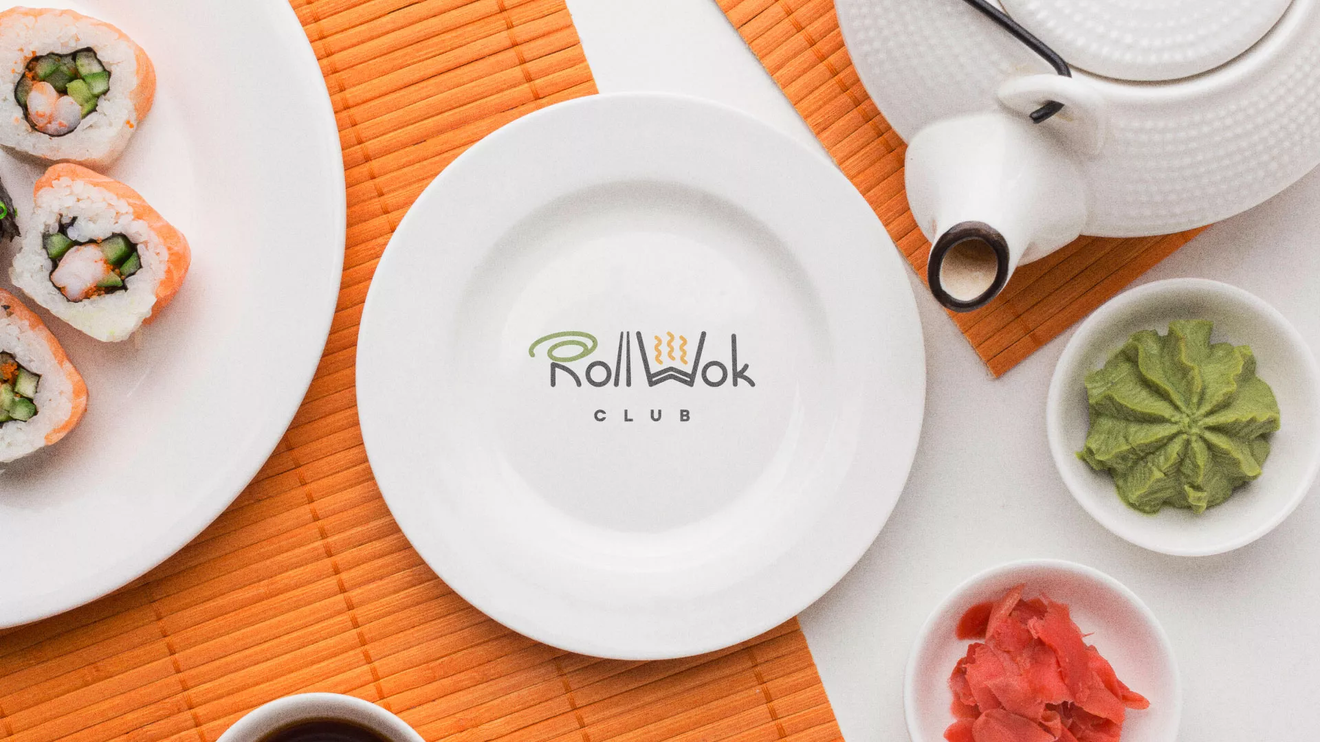 Разработка логотипа и фирменного стиля в Карпинске для суши-бара «Roll Wok Club» Разработка логотипа и фирменного стиля в Карпинске для суши-бара «Roll Wok Club»